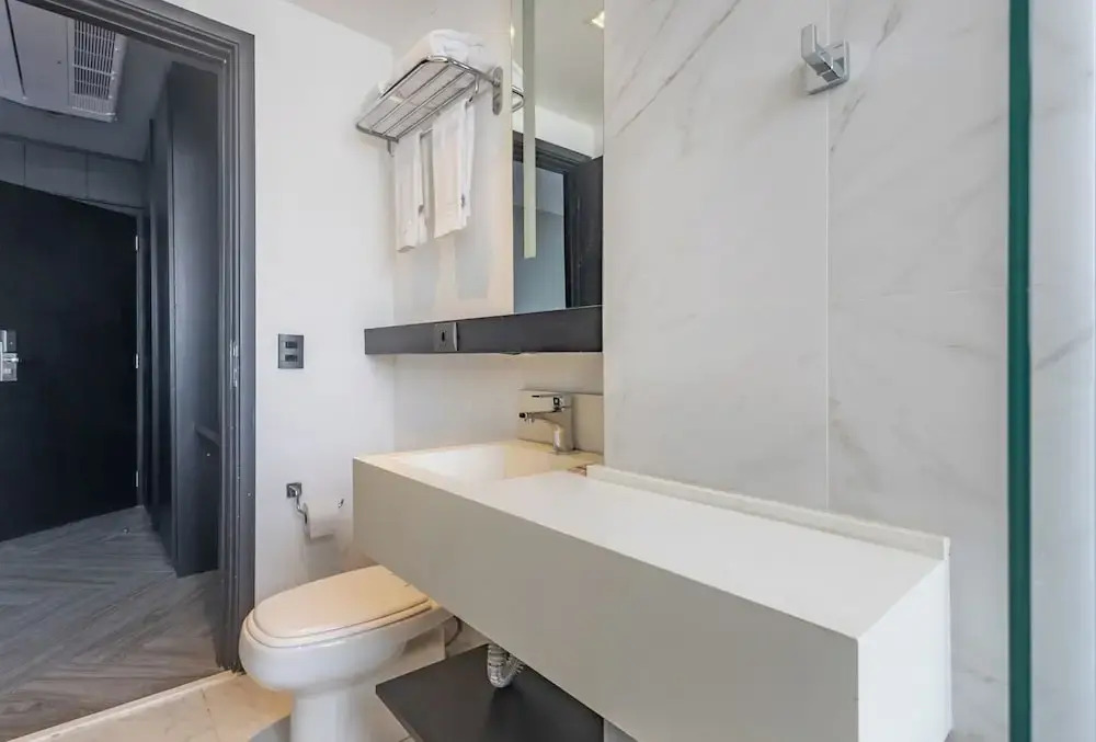 Housi Bela Cintra