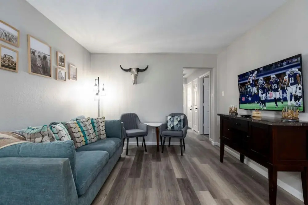 Family Dog Friendly Retreat, Arlington