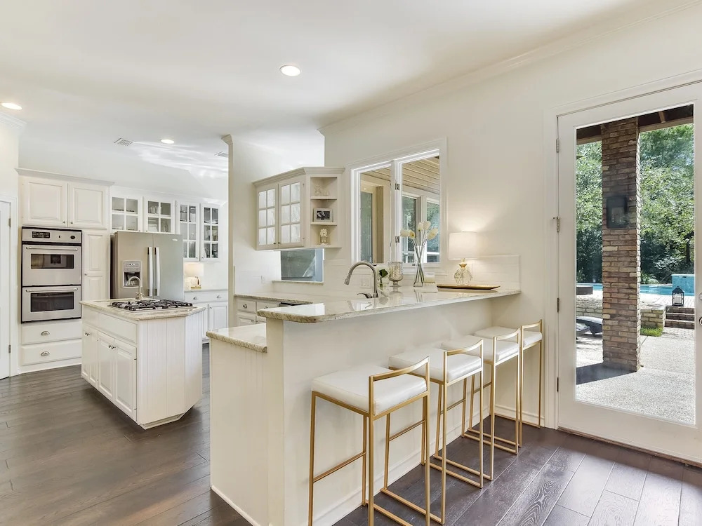 The Austin Country Club Estate - 5 Br Home