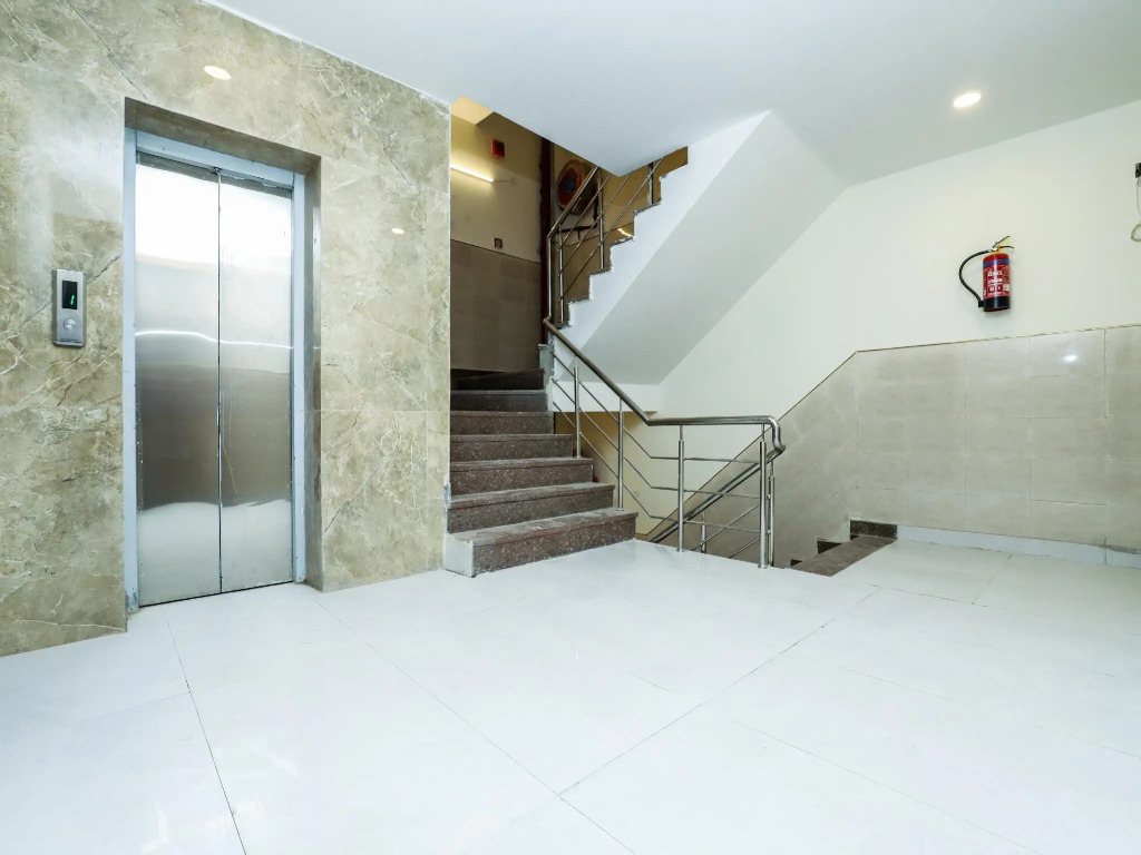 OYO 23466 Hotel Planet