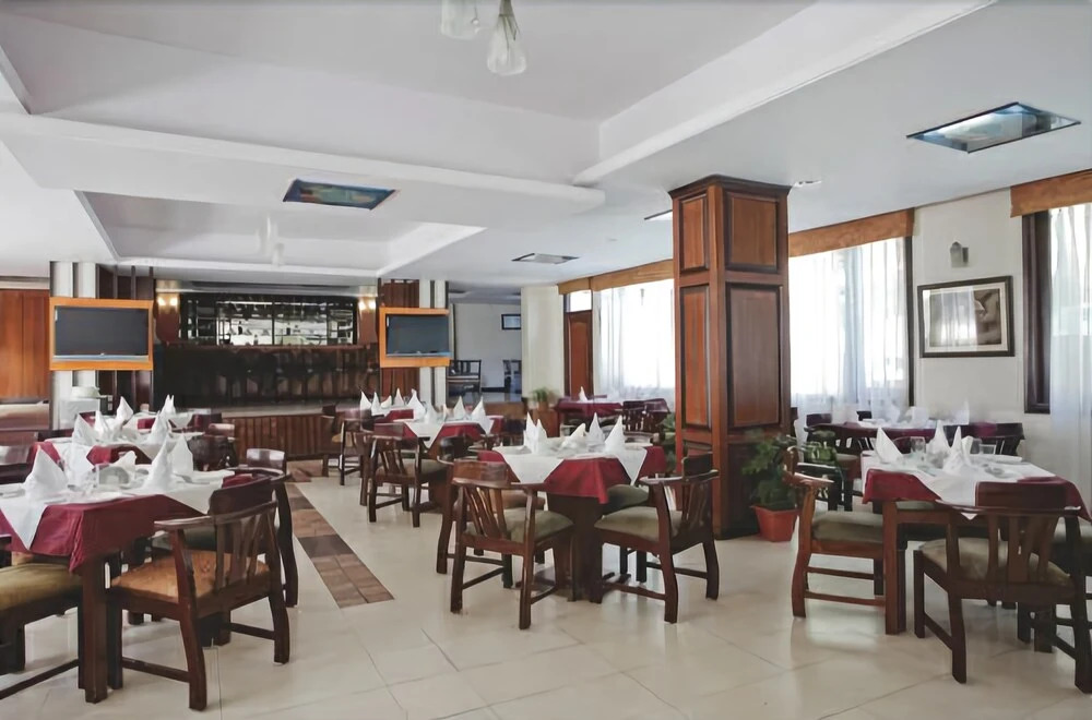 The River Crescent Resort