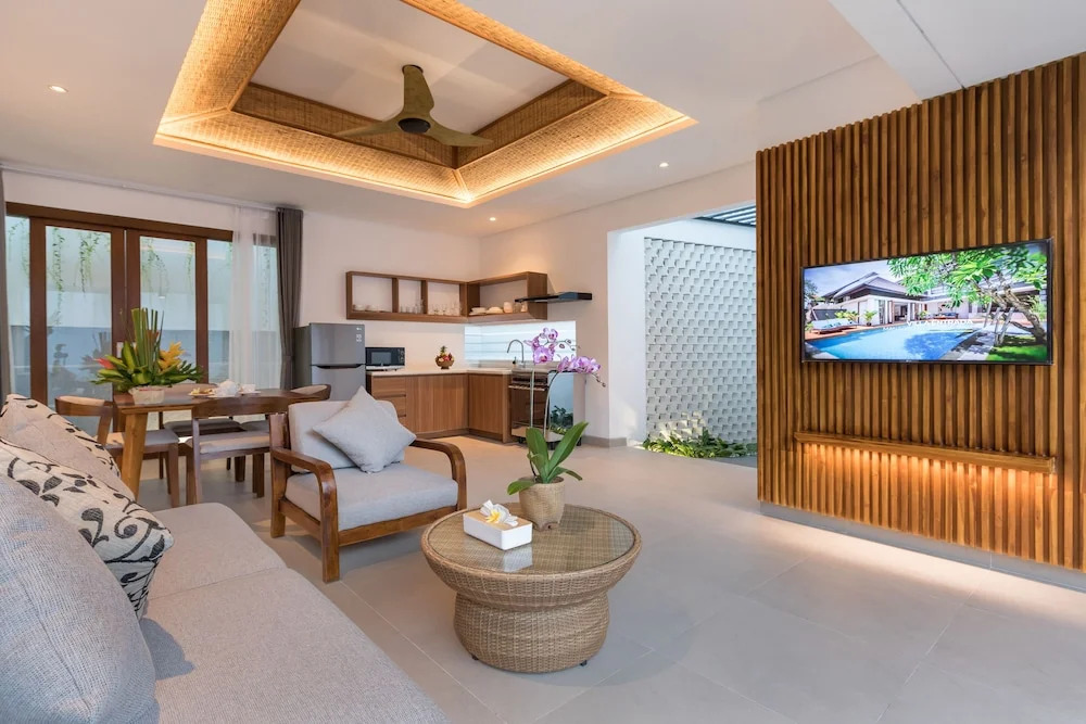 Fenosa Seminyak Villas