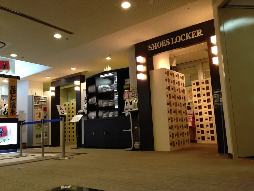 bnb plus Ueno Park Female only