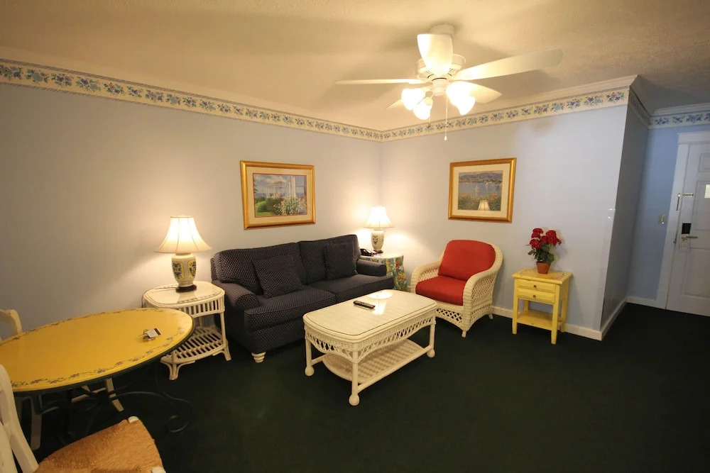 Lilac Tree Suites