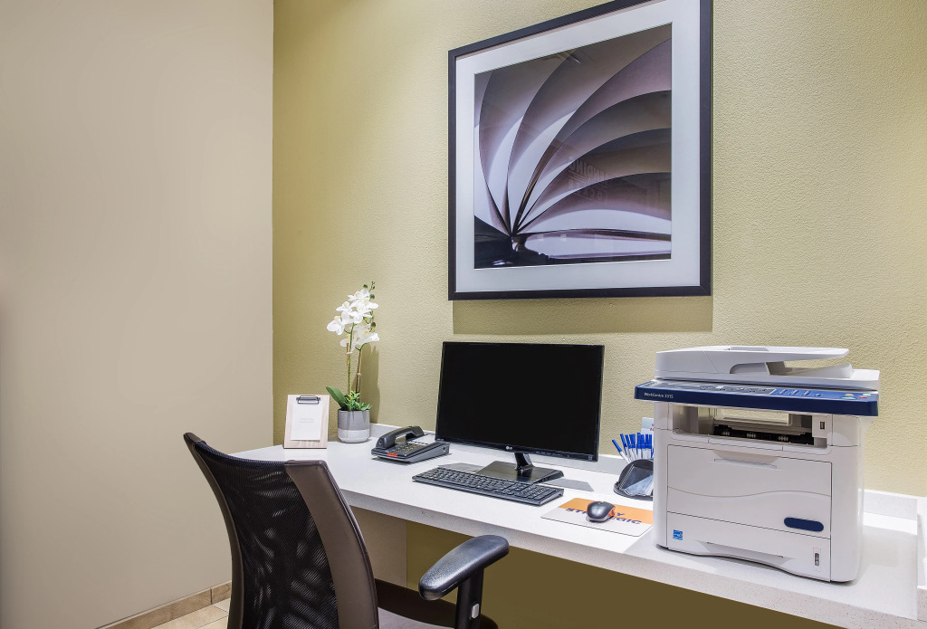 Candlewood Suites Bowling Green by IHG