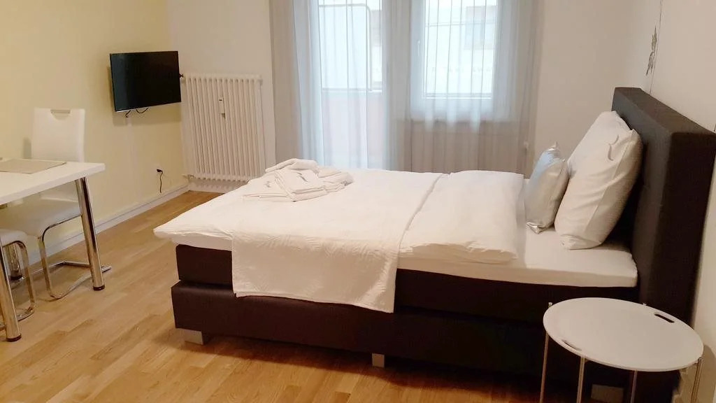Residence Serviced House