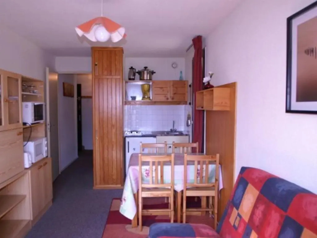Appartement Le Pleynet, 1 pièce, 4 personnes - FR-1-557A-15