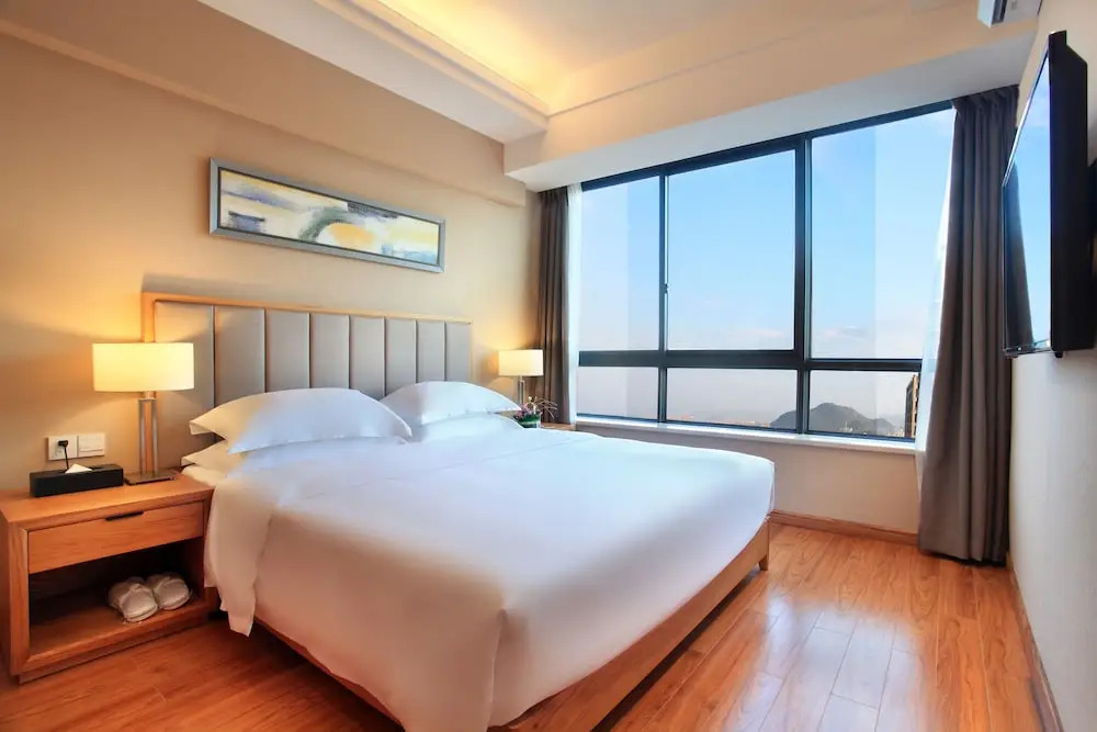 HomePlus LiYu Hotel