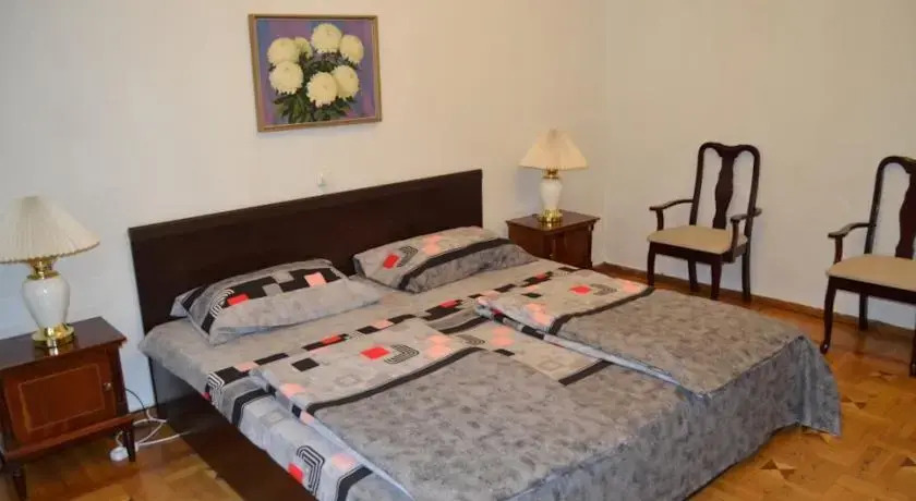 Apartment on Teryan Street