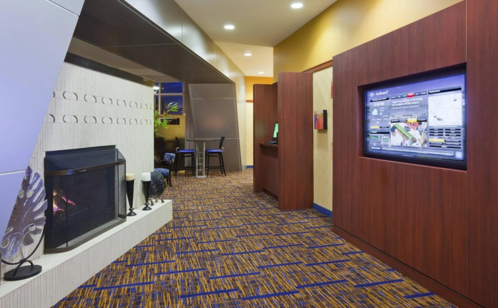 Courtyard by Marriott Minneapolis Maple Grove/Arbor Lakes
