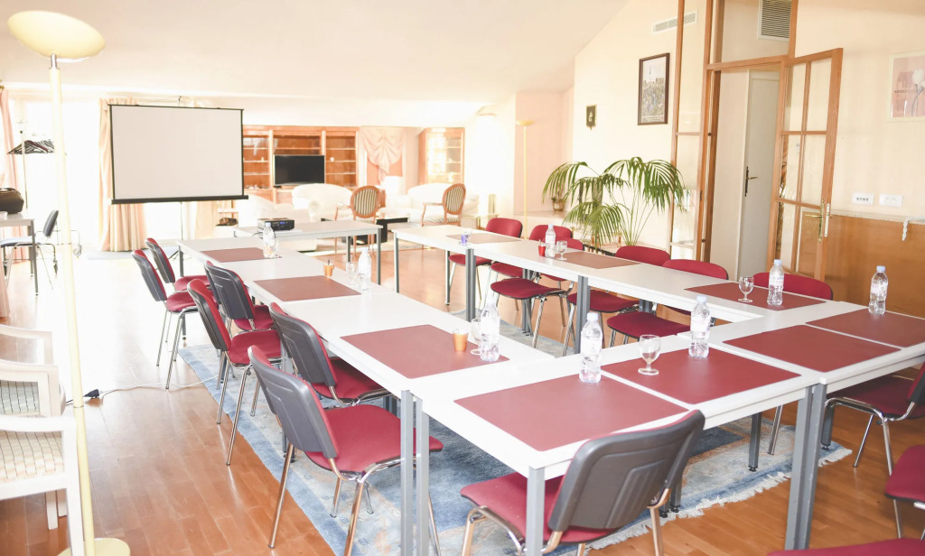 Maisons du Monde Hôtel & Suites - La Rochelle Vieux Port