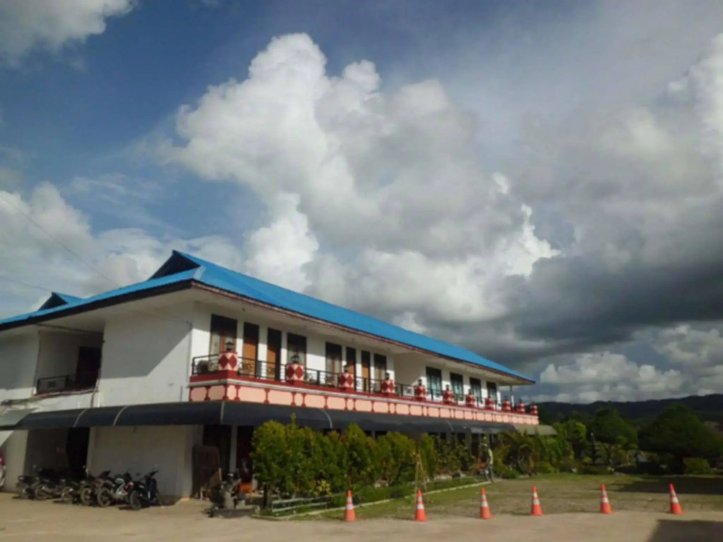 Hotel Sinar Tambolaka