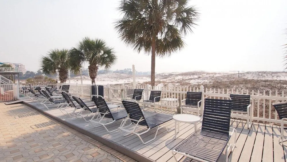 Blue Suede Shoes - 2 Br Condo