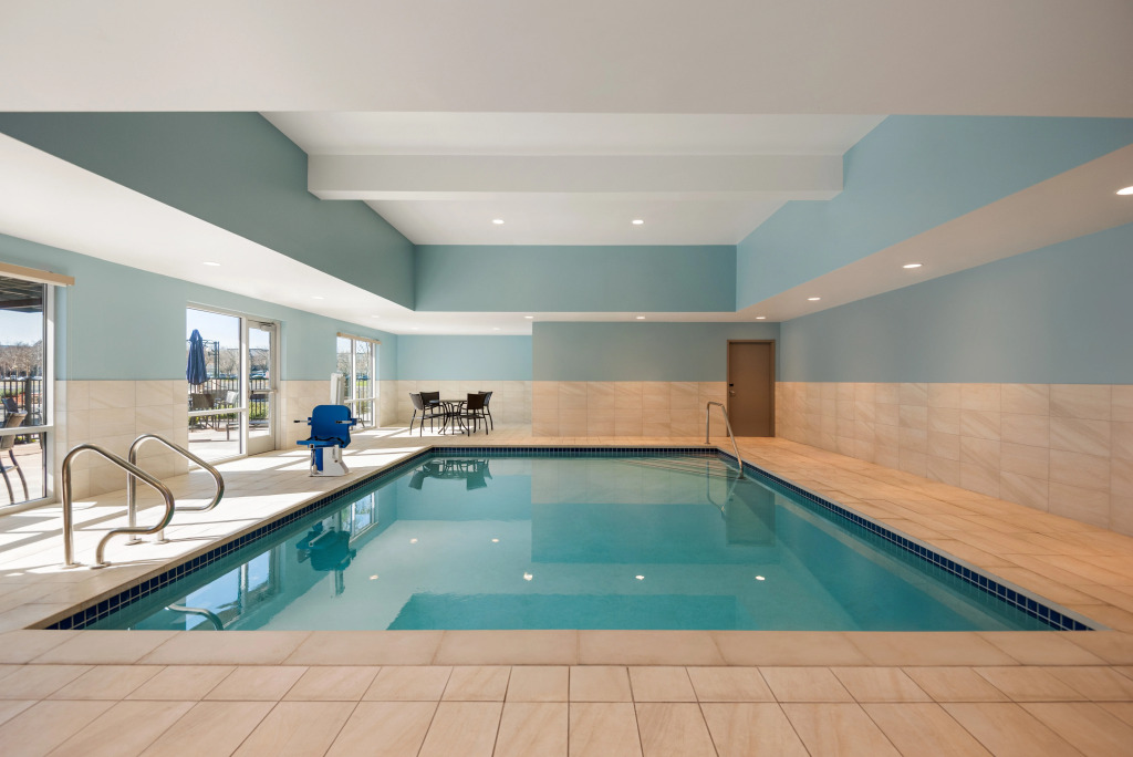 Holiday Inn Express & Suites Yuba City Marysville by IHG