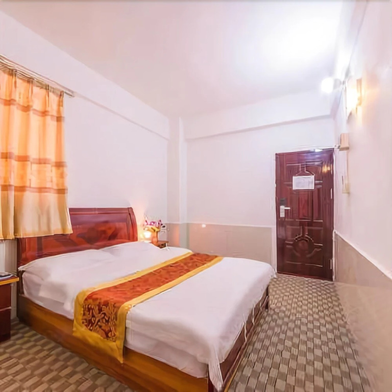 Yun Hang Apartment