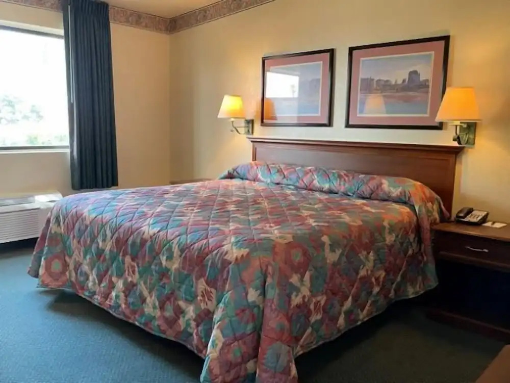 Voyager Resort Inn