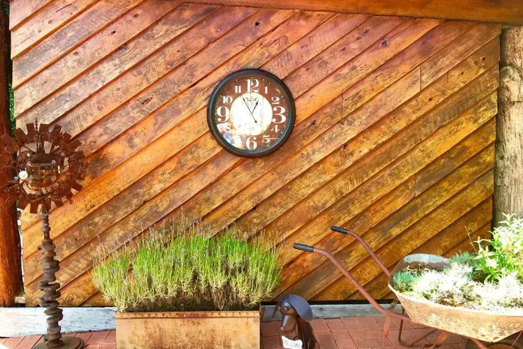BEAUTIFUL RETREAT - 20 mins to CBD and only 10 mins to MONA!