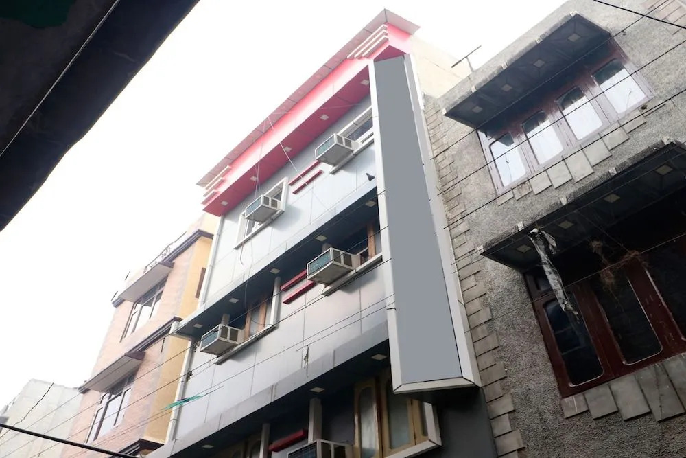 Oyo 24015 Kawal Residency