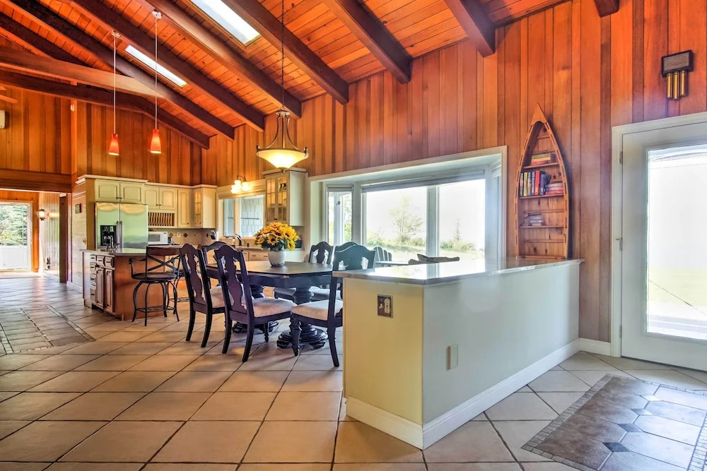 Hot Tub & Sauna! 7-acre Coastal Michigan Home