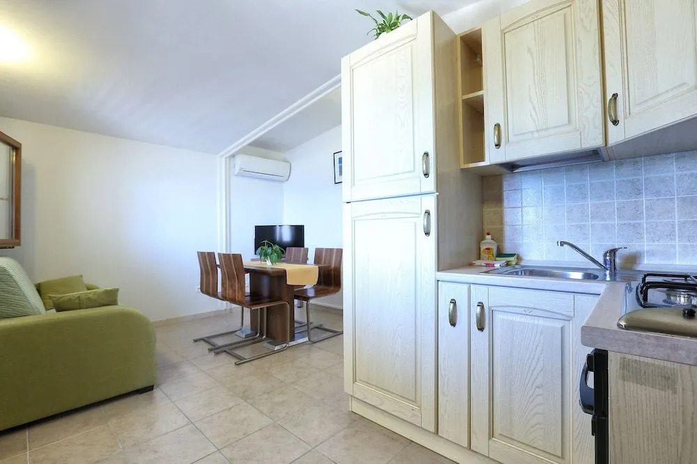 Amadria Park Deluxe Mobile Home