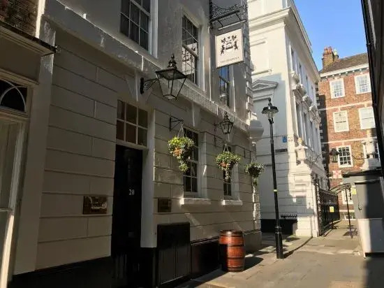 Eldon Chambers Flat 1 by City Living London