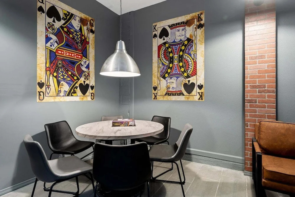 Unique Masterpiece 15 En-suites