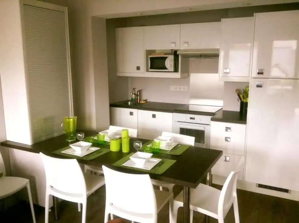 Apartment With 2 Bedrooms in Le Pouliguen, With Wonderful City View and Furnished Balcony - 500 m From the Beach