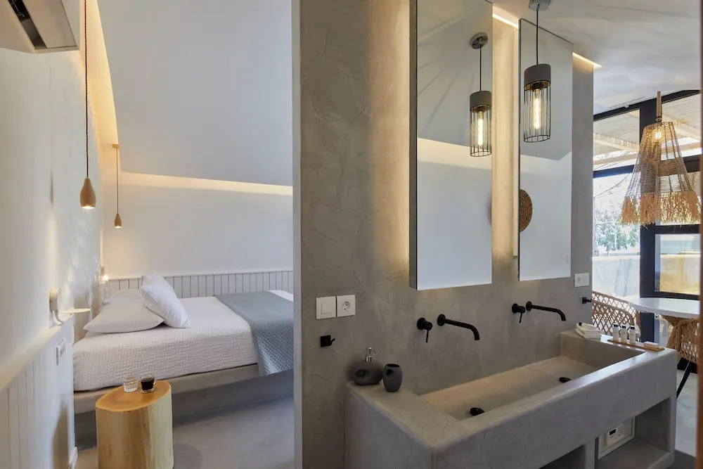 Oscar Beachfront Suites