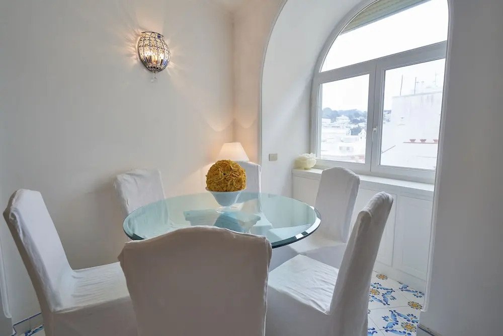 L'Abate Luxury Apartment