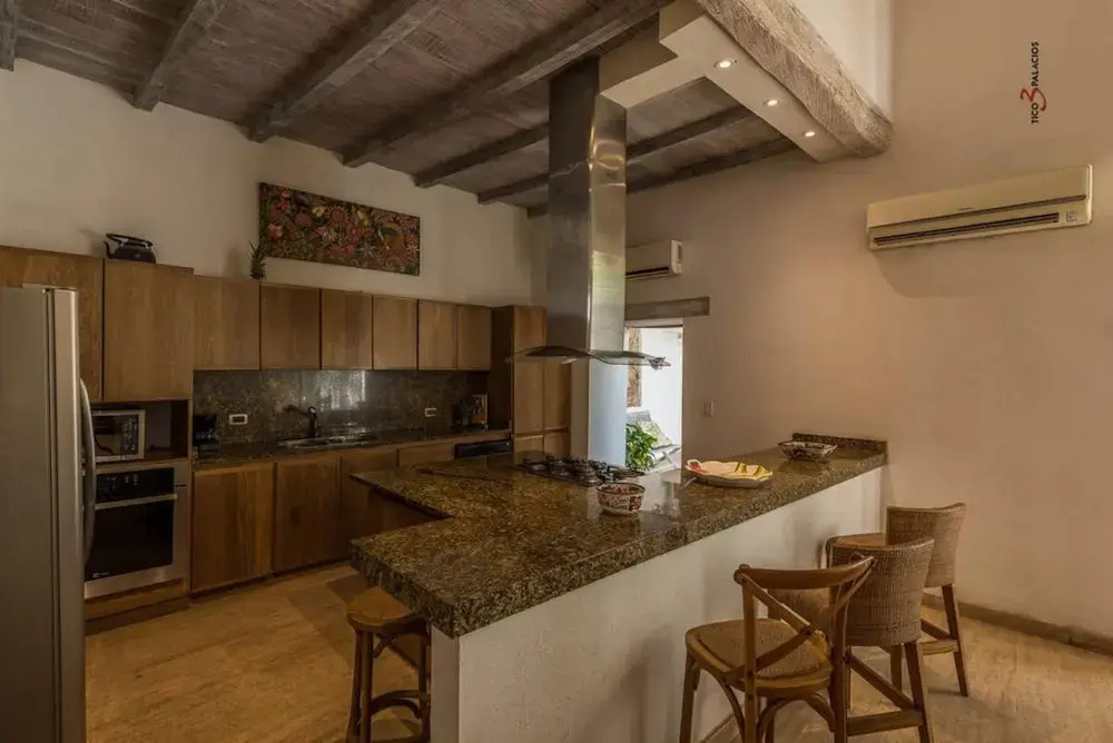 w Magnificent 6BR House w AC in Cartagena