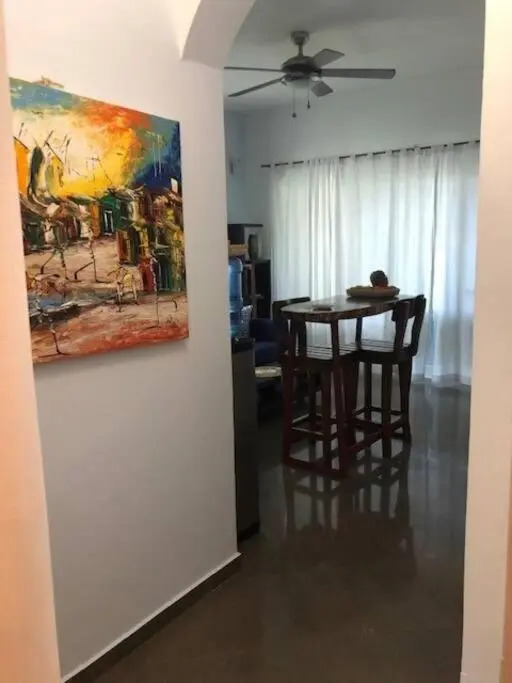 Casa Iris - Lovely 1 bdrm condo with pool; steps to the beach
