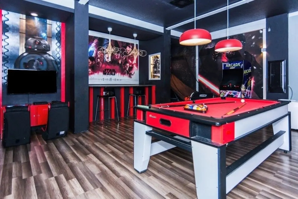 Gorgeous With Pool And Game Room Cg1680 9 Bedroom Home