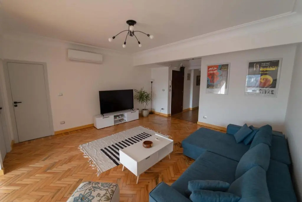 Lovely 2 BDR apartment with direct Nile view
