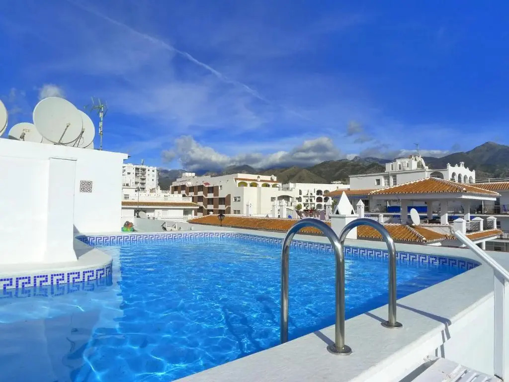 Carabeo 99 - Sleeps 4