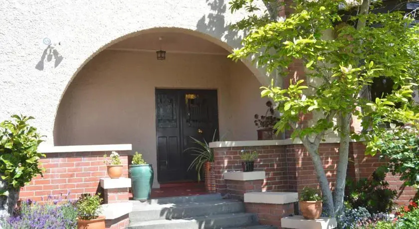 Sefton Homestay B&B