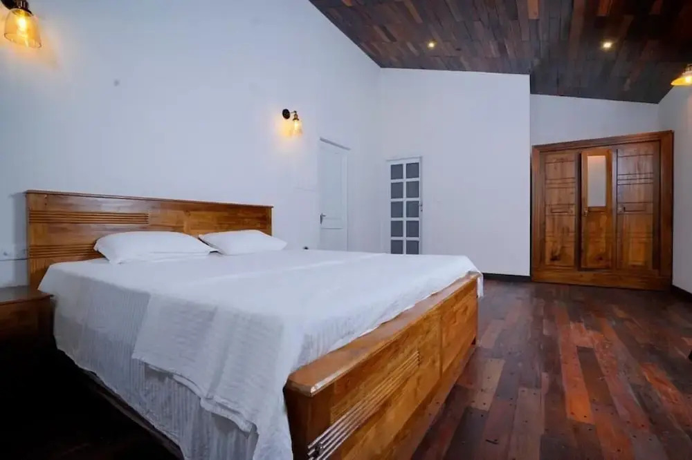 Riverside GuestHouse