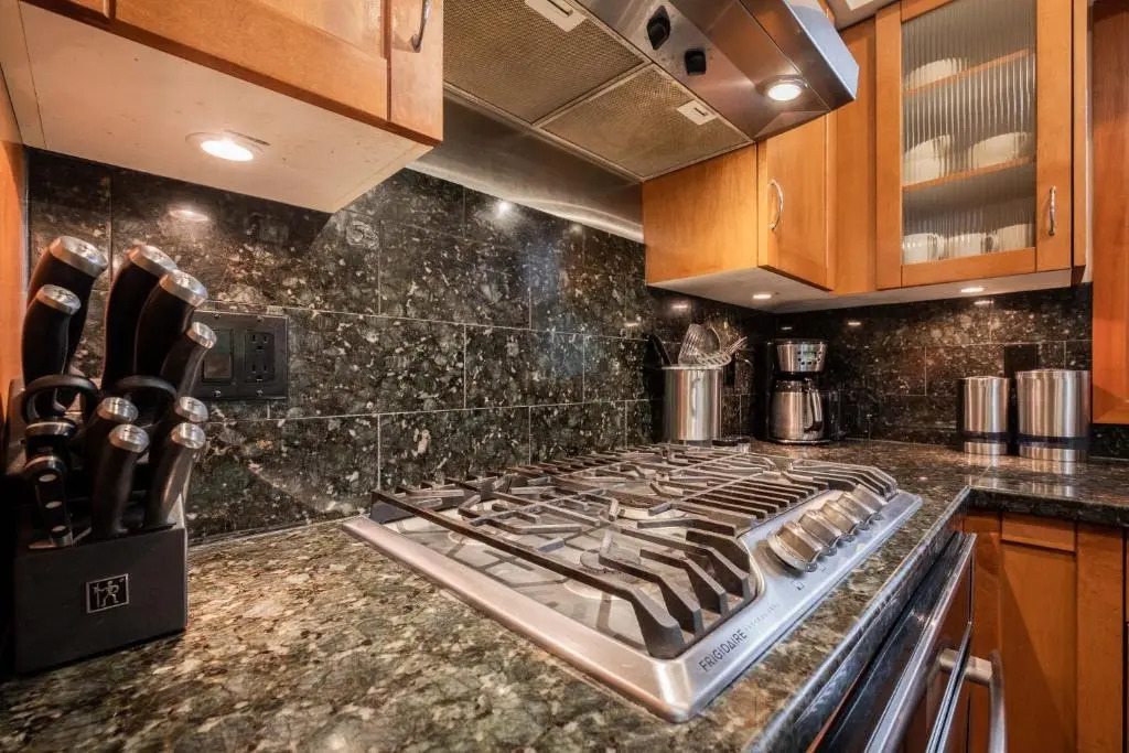 Montebello 4753 by Outpost Whistler