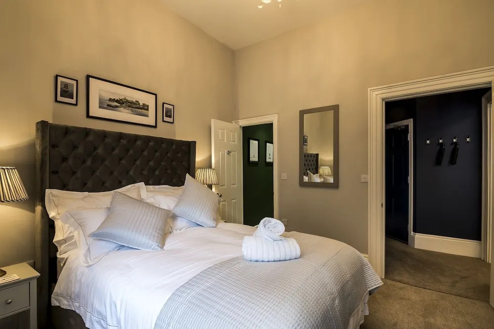Fishermans Catch 2 Bedroom L. Apartment
