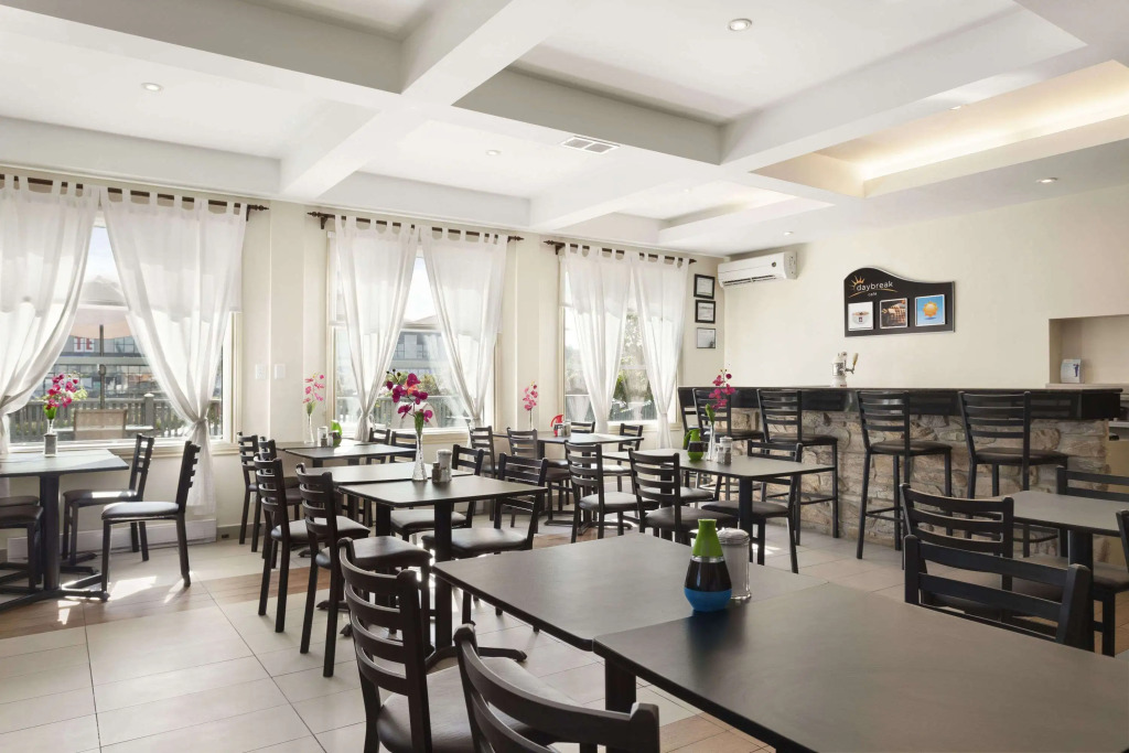 Days Inn by Wyndham Montreal East