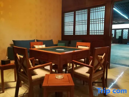 Taiji Huiguan Hotel