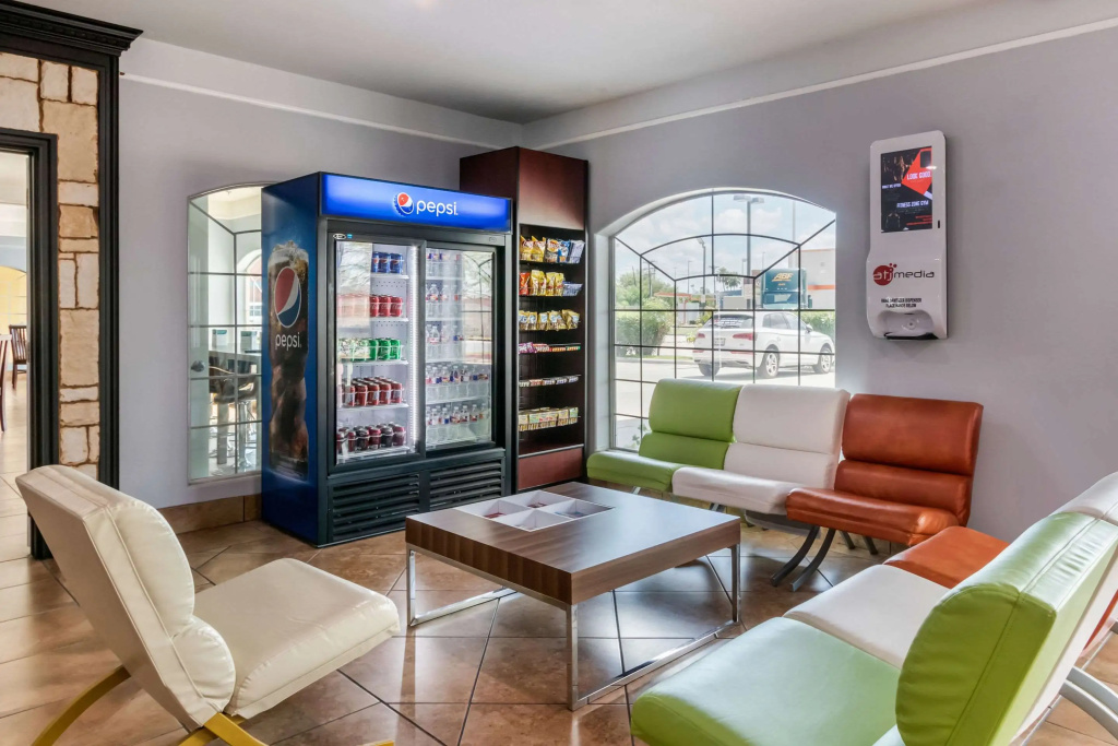 Quality Inn & Suites at The Outlets Mercedes-Weslaco