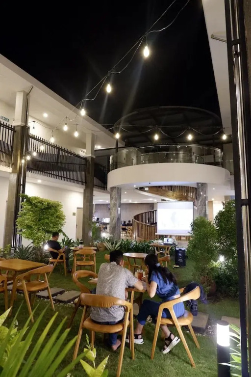 Grand Samota Hotel