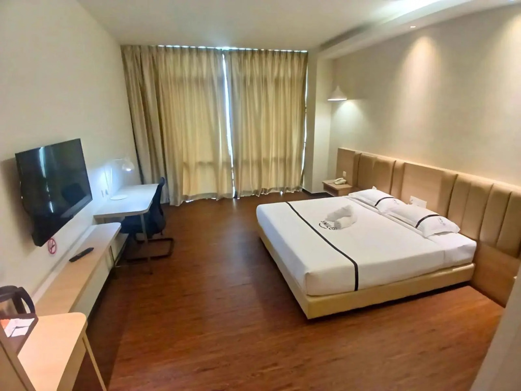 Top Holiday Hotel @ The Mines Seri Kembangan
