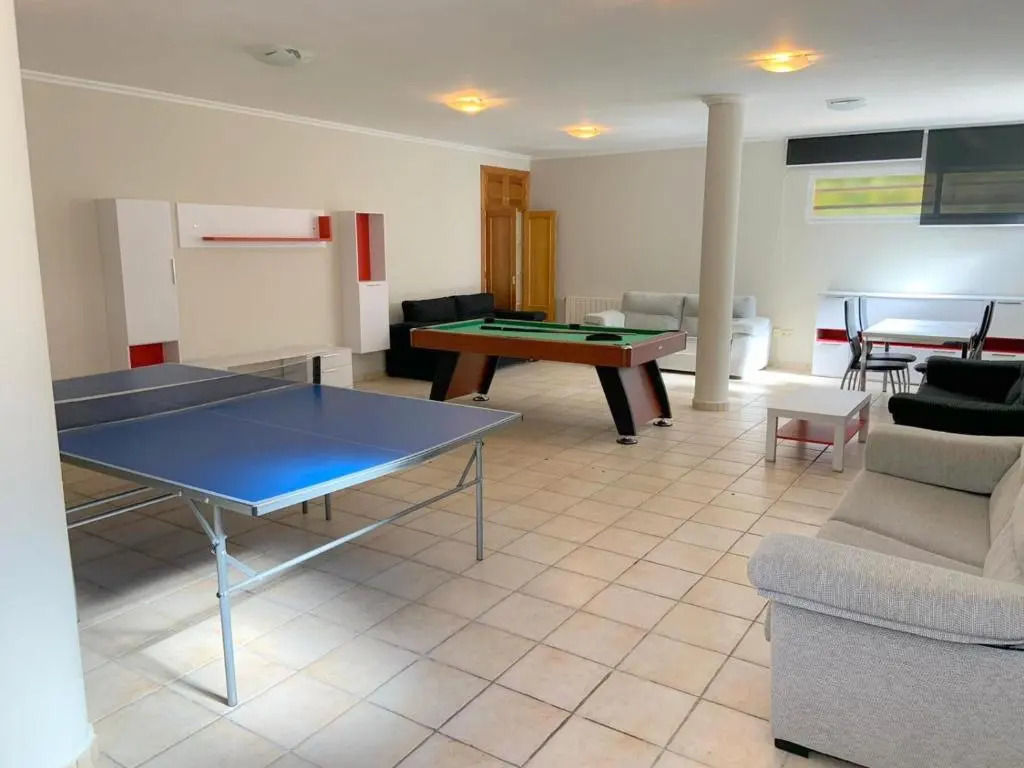 0001 Villa Mahon