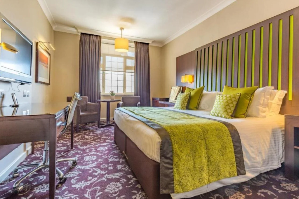 Grand Jersey Hotel and Spa