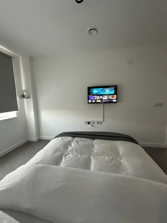 Skyview Elegance Luxury Top-floor Retreat
