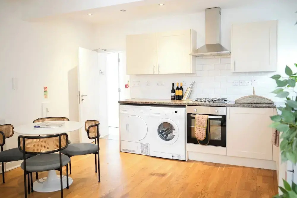 Fun Energetic Oasis in Islington - Sleeps6