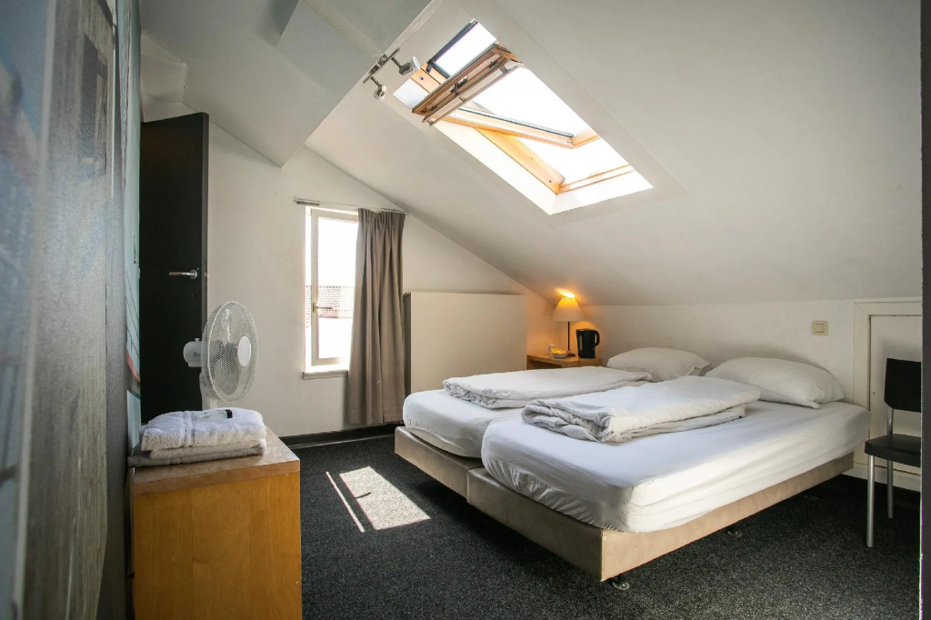 St Christophers Bruges - The Bauhaus