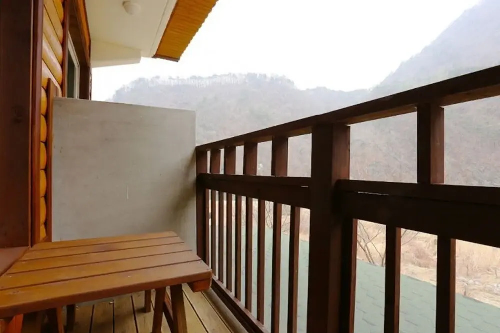 Yeongwol Dongkang Hasoel Pension