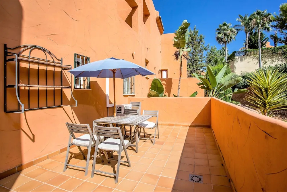 Frontline Golf and Sea views, 2 Bed JC6